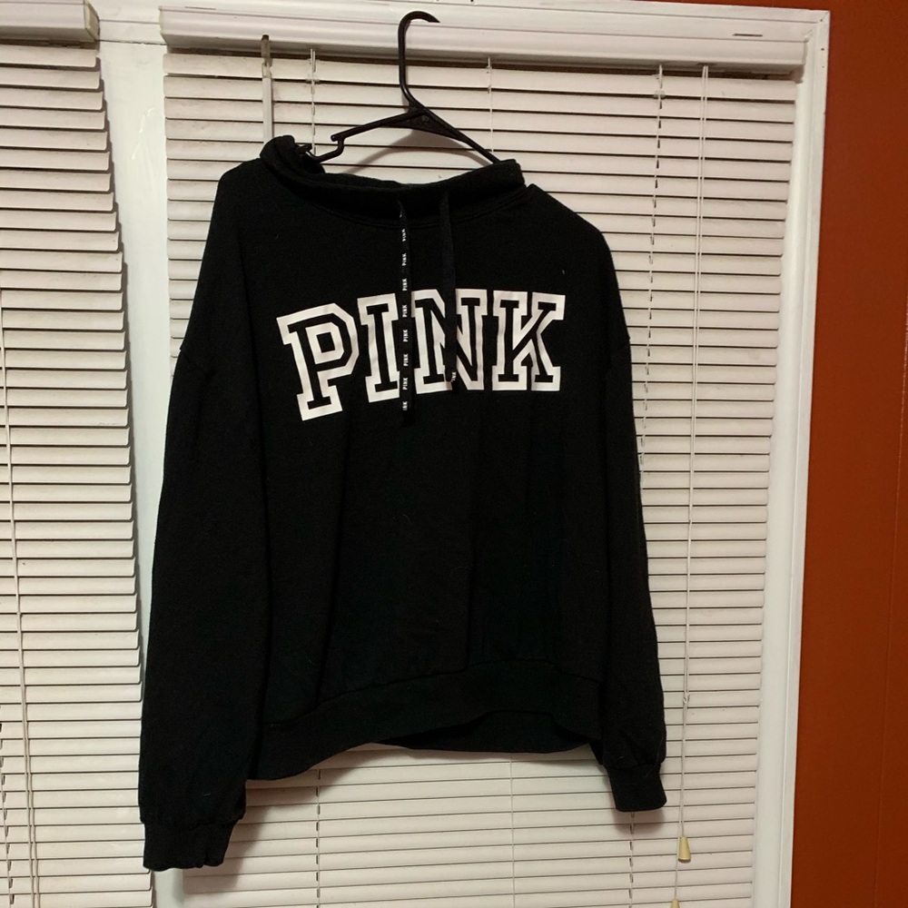 Vs pink scoop neck sweater